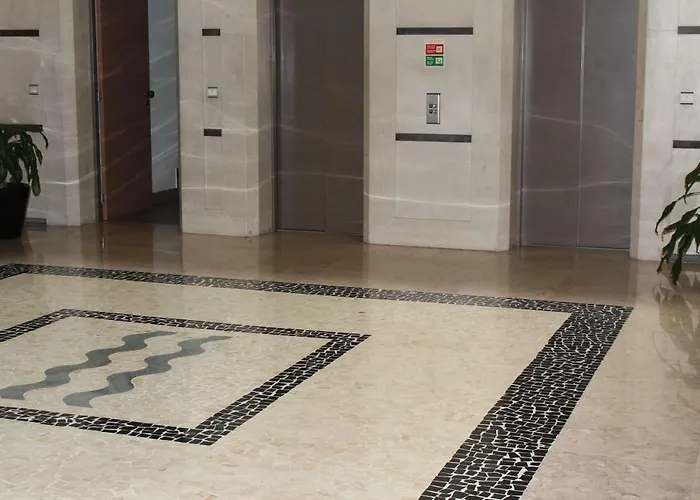 Marina By Madeira Daire